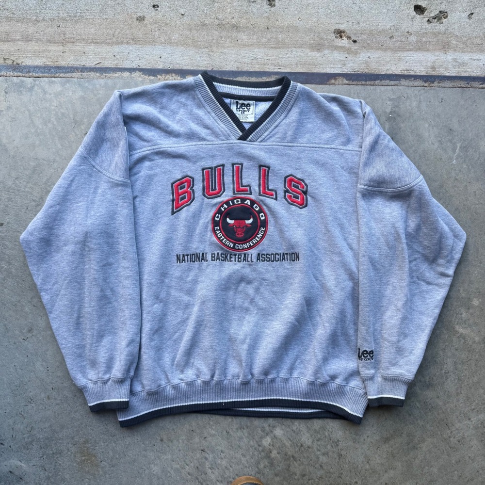 Vintage 90s Lee Sport Chicago Bulls Sweatshirt Gray V-Neck NBA Eastern  Mens L